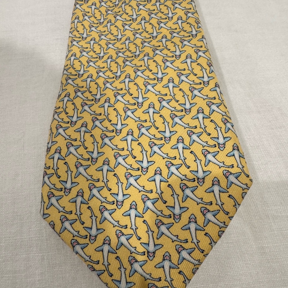 Vineyard Vines Yellow Shark Pattern Tie